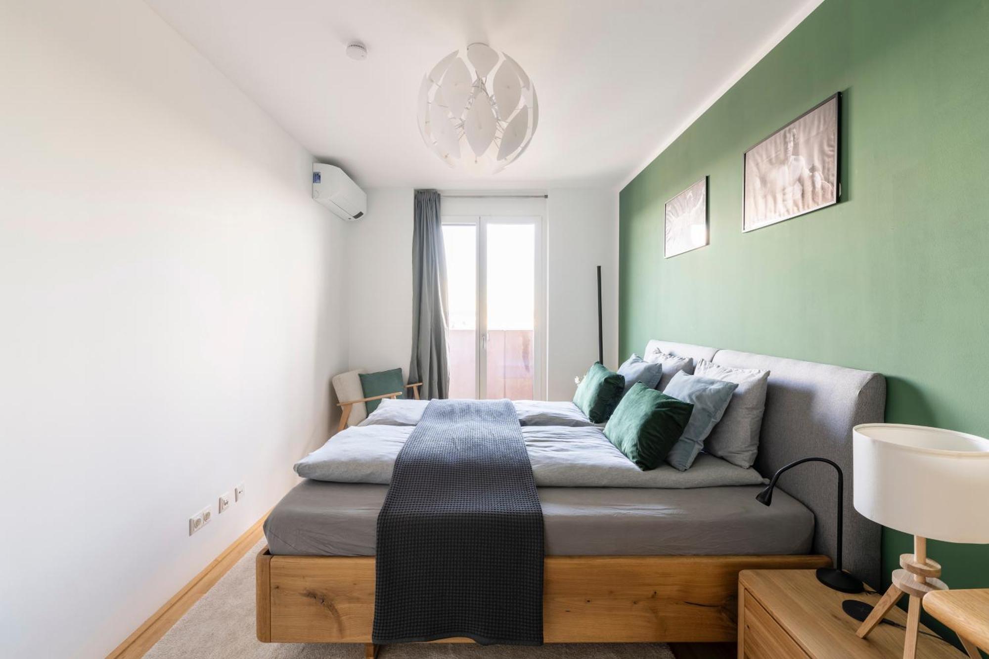 Edler Wohnraum Panoramablick 3 Sz Boxspringbetten, E-Ladestation, Kaffeevollautomat, Klima, Lift, Terrasse & 2Xtg Graz Kültér fotó