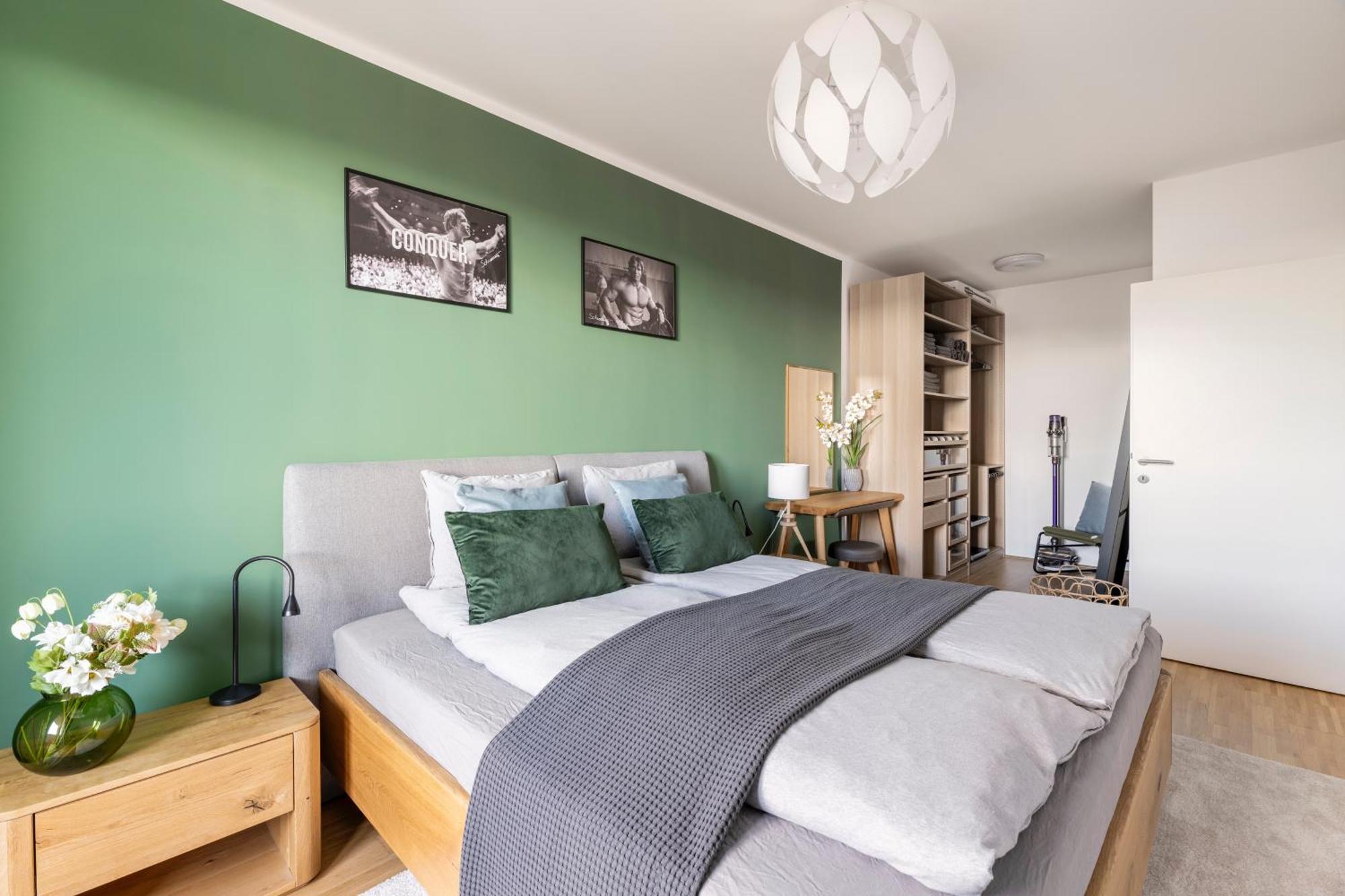 Edler Wohnraum Panoramablick 3 Sz Boxspringbetten, E-Ladestation, Kaffeevollautomat, Klima, Lift, Terrasse & 2Xtg Graz Kültér fotó